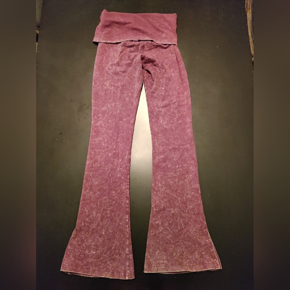 Victoria's Secret PINK rich maroon red foldover flare leggings, size small